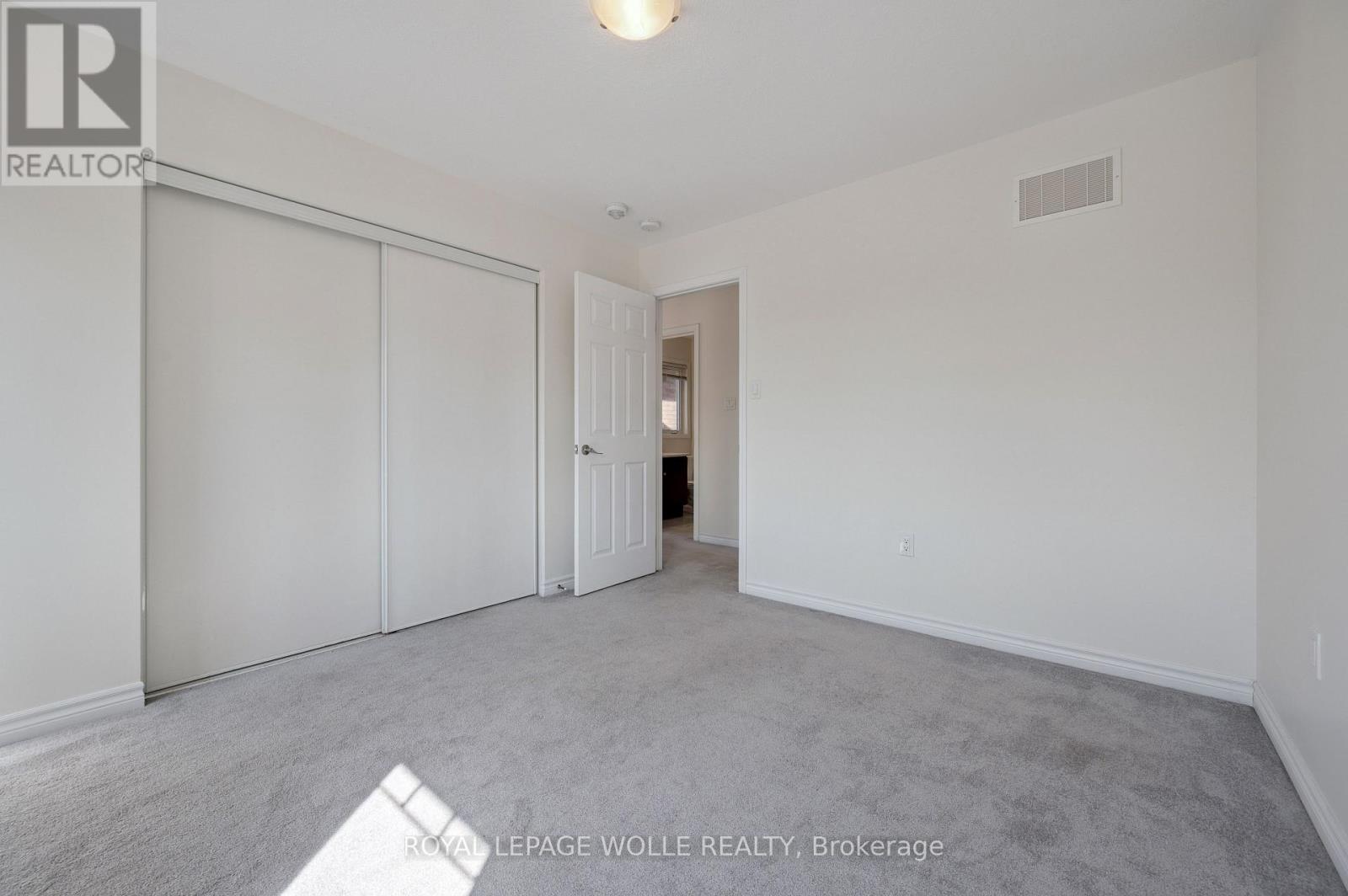 












267 GROVEHILL CRESCENT

,
Kitchener,




Ontario
N2R0K8


