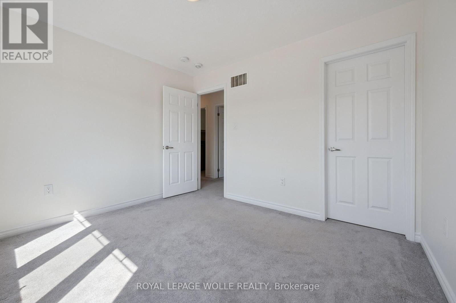 












267 GROVEHILL CRESCENT

,
Kitchener,




Ontario
N2R0K8

