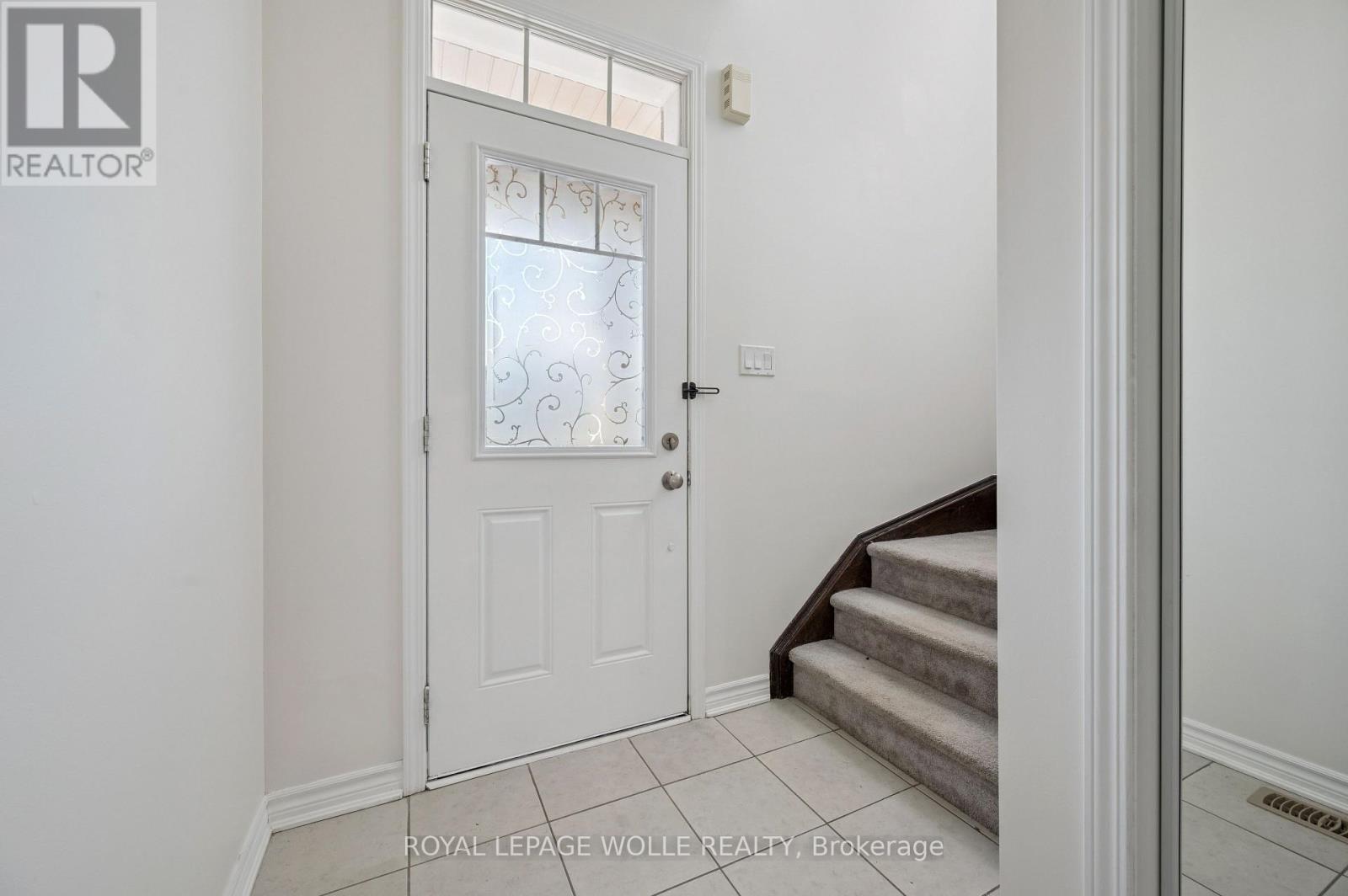 












267 GROVEHILL CRESCENT

,
Kitchener,




Ontario
N2R0K8

