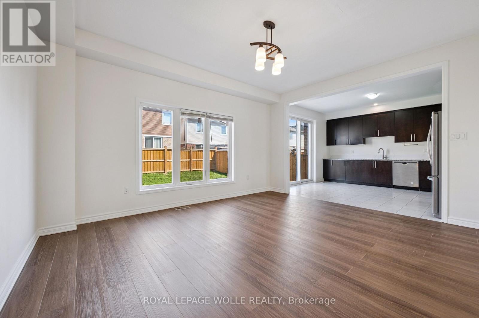 












267 GROVEHILL CRESCENT

,
Kitchener,




Ontario
N2R0K8

