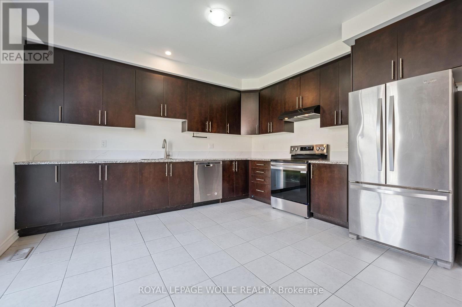 












267 GROVEHILL CRESCENT

,
Kitchener,




Ontario
N2R0K8


