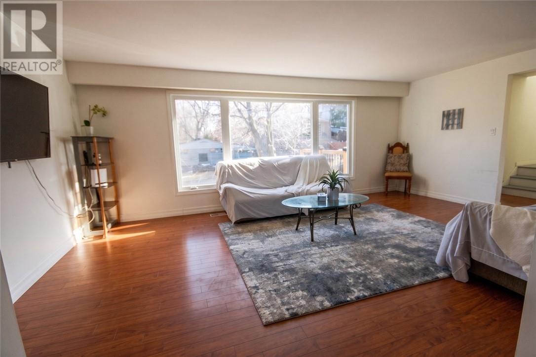












62 Gill Street

,
Sudbury,




Ontario
P3E1W5

