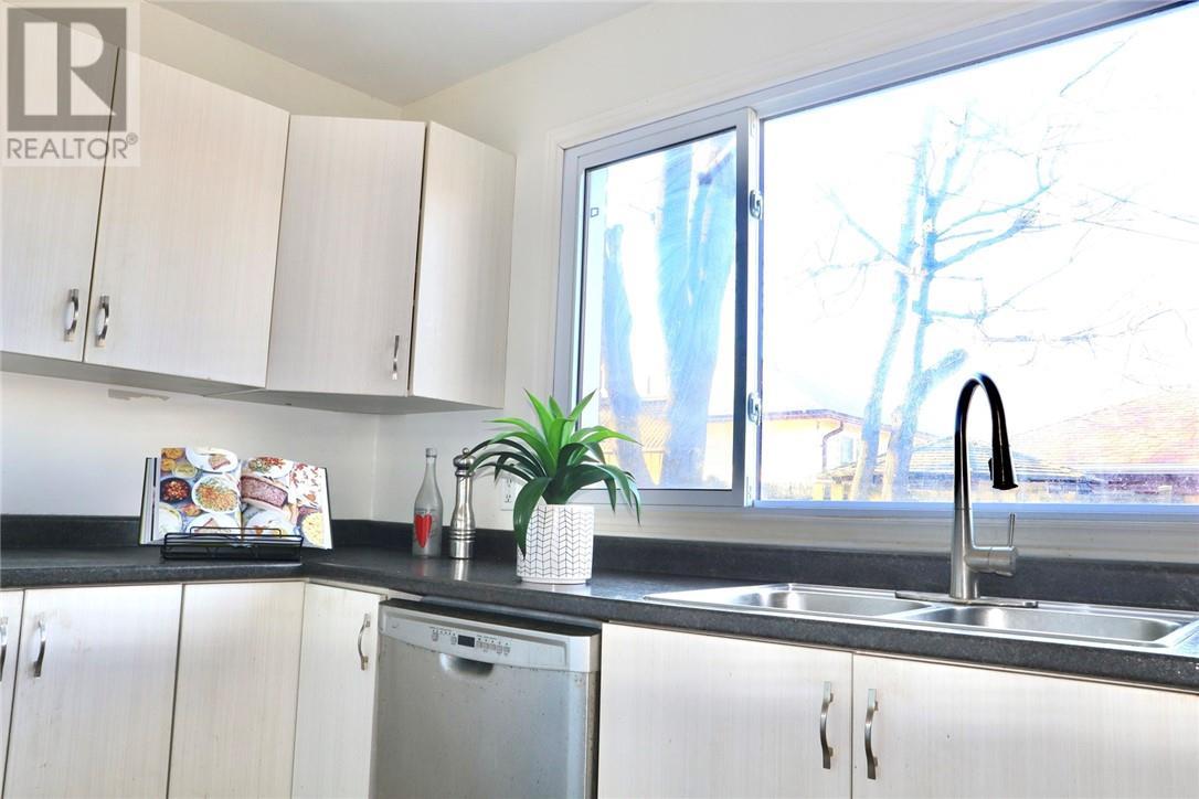 












62 Gill Street

,
Sudbury,




Ontario
P3E1W5

