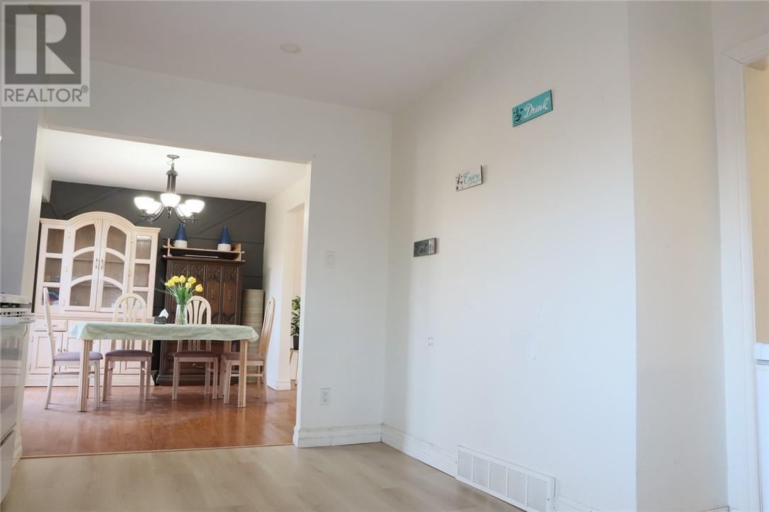 












62 Gill Street

,
Sudbury,




Ontario
P3E1W5

