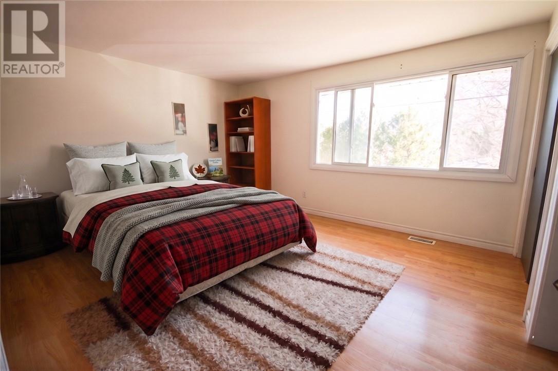












62 Gill Street

,
Sudbury,




Ontario
P3E1W5

