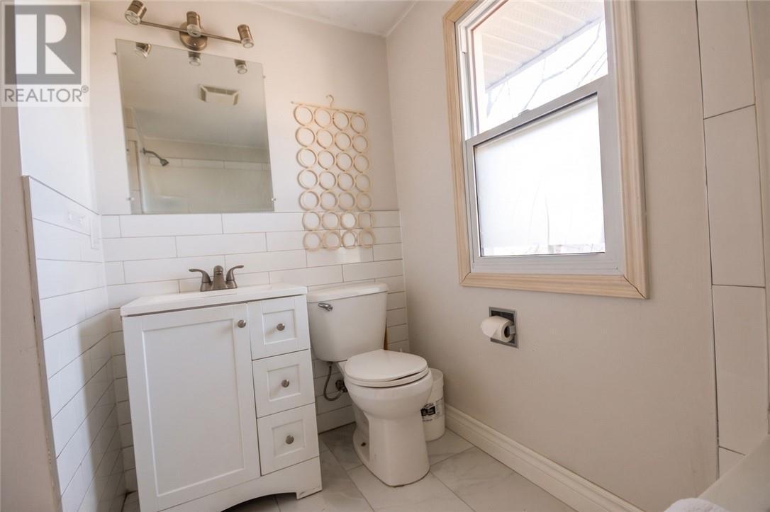 












62 Gill Street

,
Sudbury,




Ontario
P3E1W5

