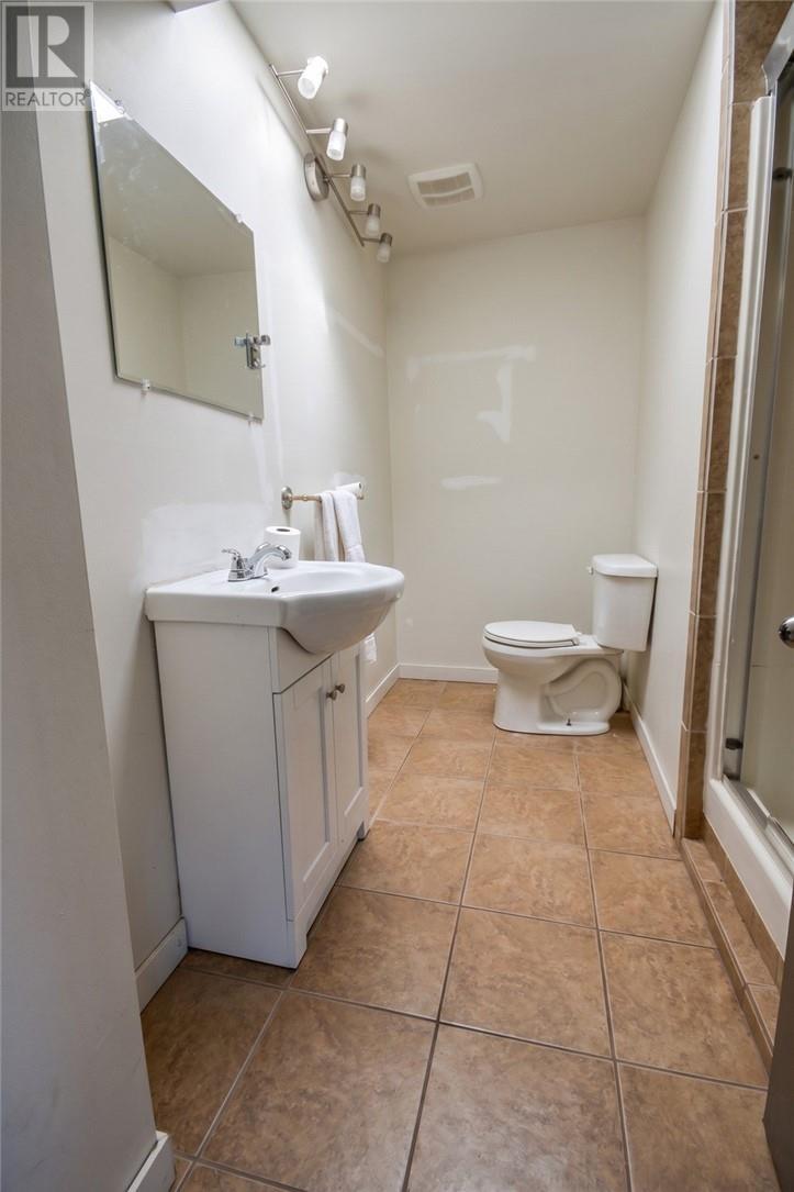 












62 Gill Street

,
Sudbury,




Ontario
P3E1W5

