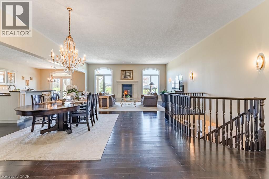 












365 ROBINSON Road

,
Brantford,




Ontario
N3T0L7

