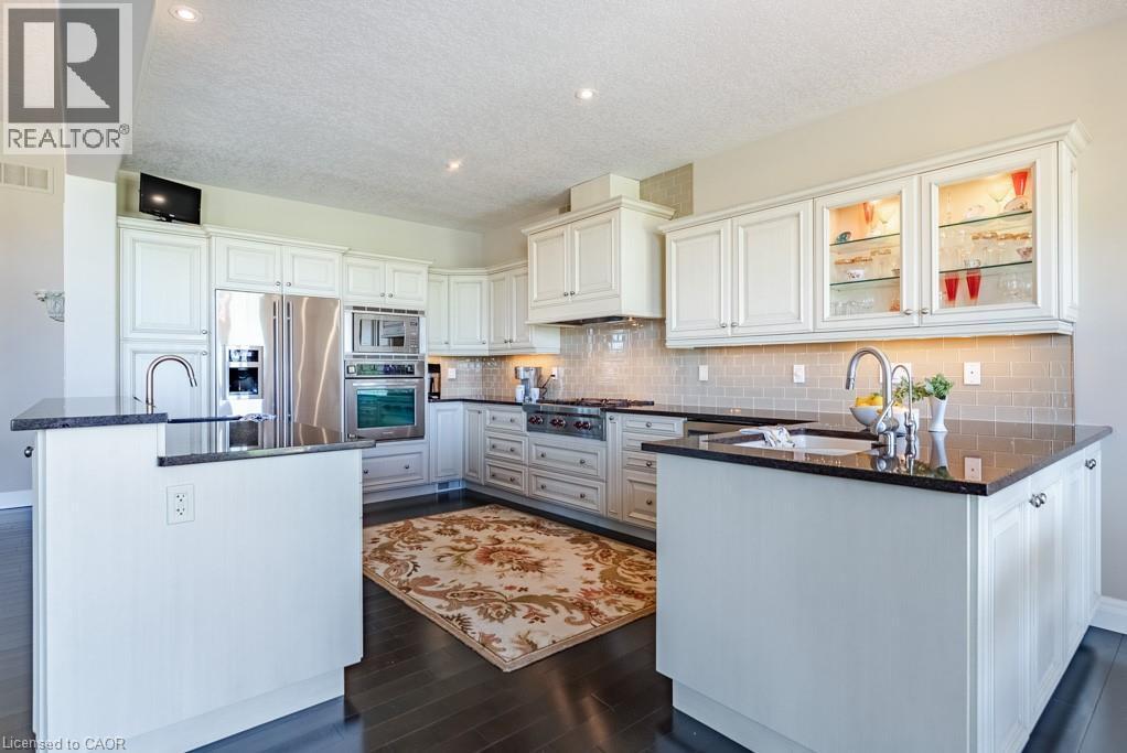 












365 ROBINSON Road

,
Brantford,




Ontario
N3T0L7

