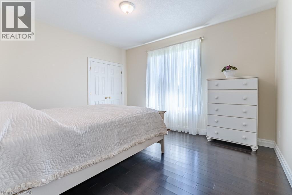 












365 ROBINSON Road

,
Brantford,




Ontario
N3T0L7

