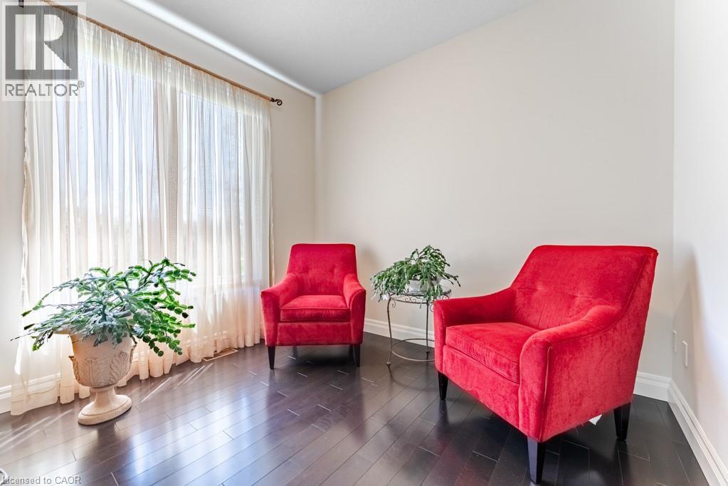












365 ROBINSON Road

,
Brantford,




Ontario
N3T0L7

