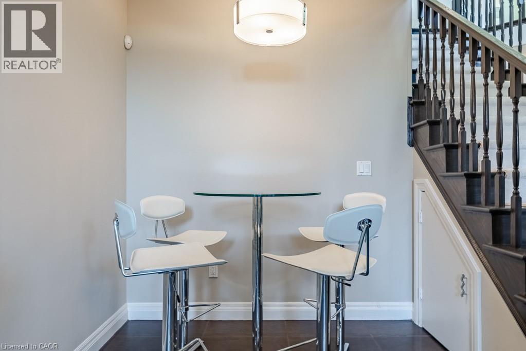 












365 ROBINSON Road

,
Brantford,




Ontario
N3T0L7

