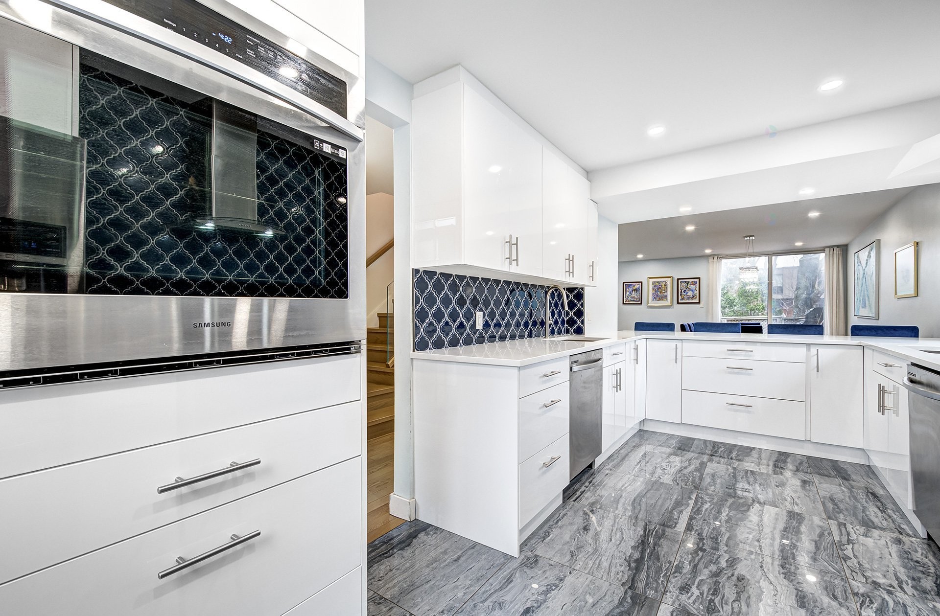 









5670


Ch. Merrimac

,
Côte-Saint-Luc,




QC
H4W1S6

