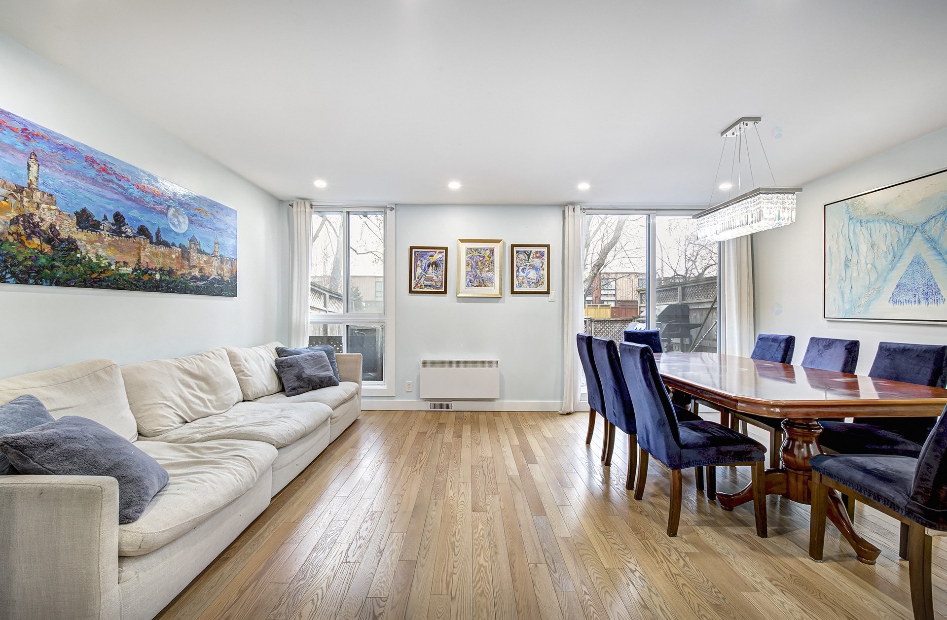 









5670


Ch. Merrimac

,
Côte-Saint-Luc,




QC
H4W1S6

