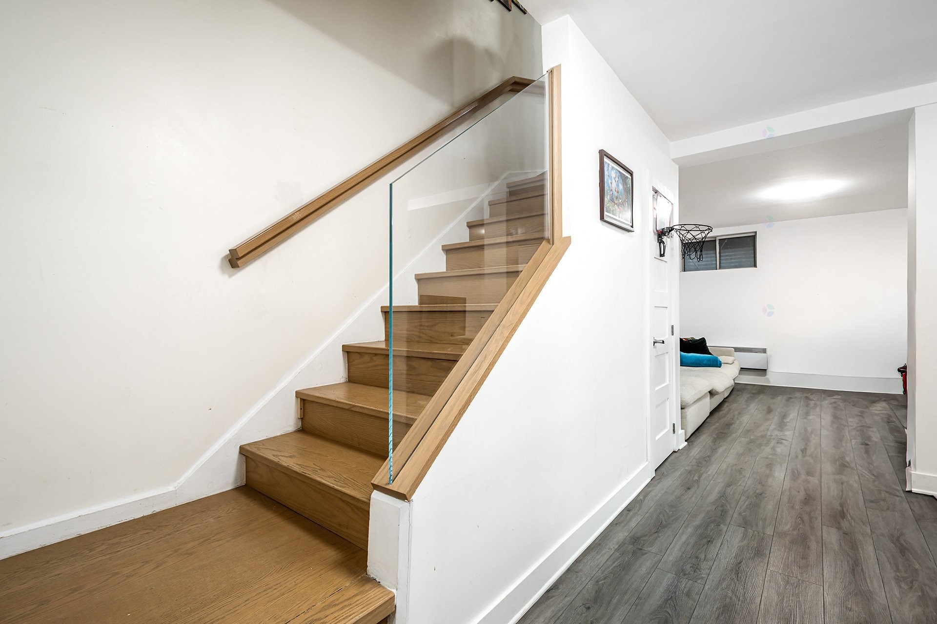 









5670


Ch. Merrimac

,
Côte-Saint-Luc,




QC
H4W1S6

