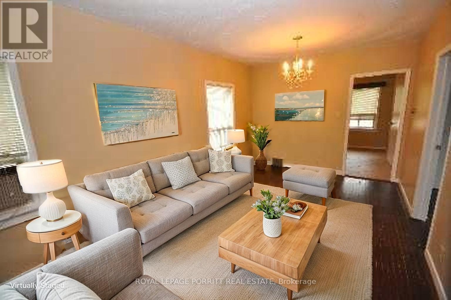 












86 ASH CRESCENT

,
Toronto,




Ontario
M8W1E6

