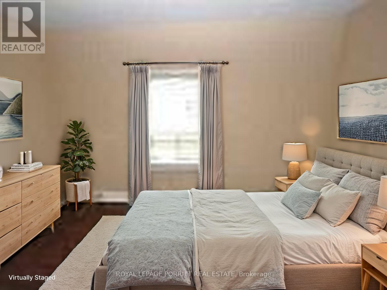 












86 ASH CRESCENT

,
Toronto,




Ontario
M8W1E6

