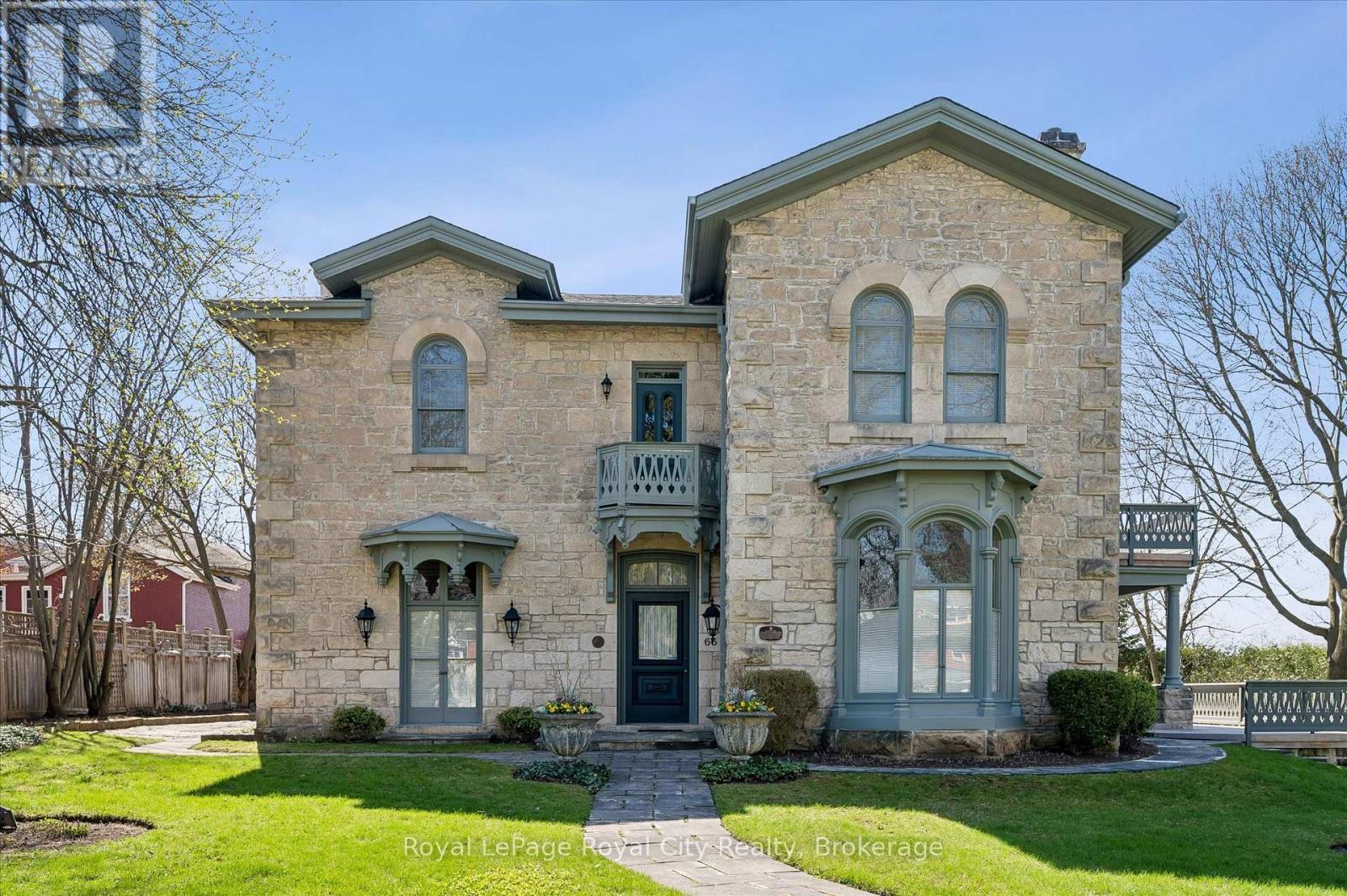 












66 PAISLEY STREET

,
Guelph (Downtown),




Ontario
N1H2N8

