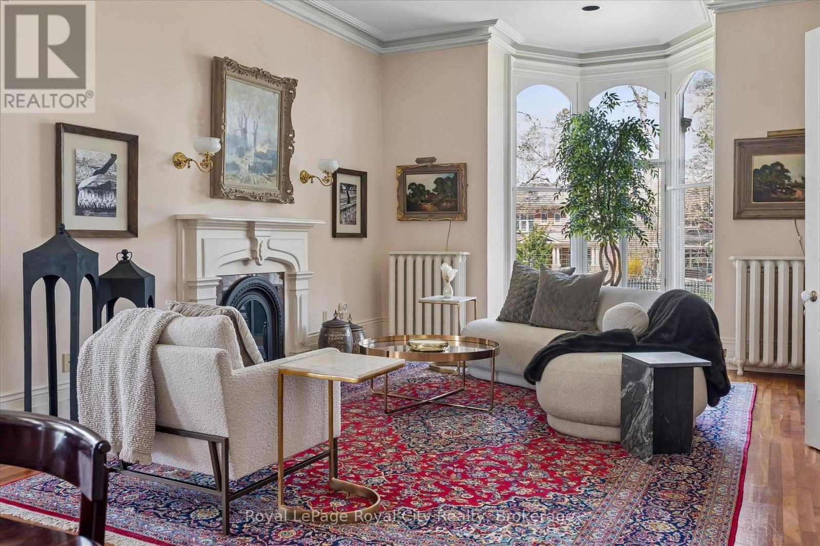 












66 PAISLEY STREET

,
Guelph (Downtown),




Ontario
N1H2N8

