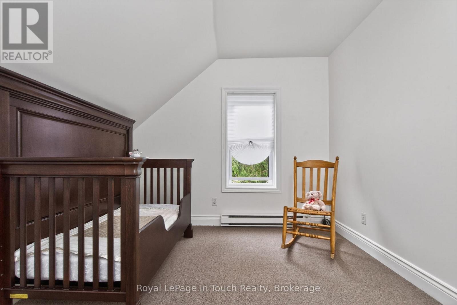 












330 THIRD STREET

,
Midland,




Ontario
L4R3S7

