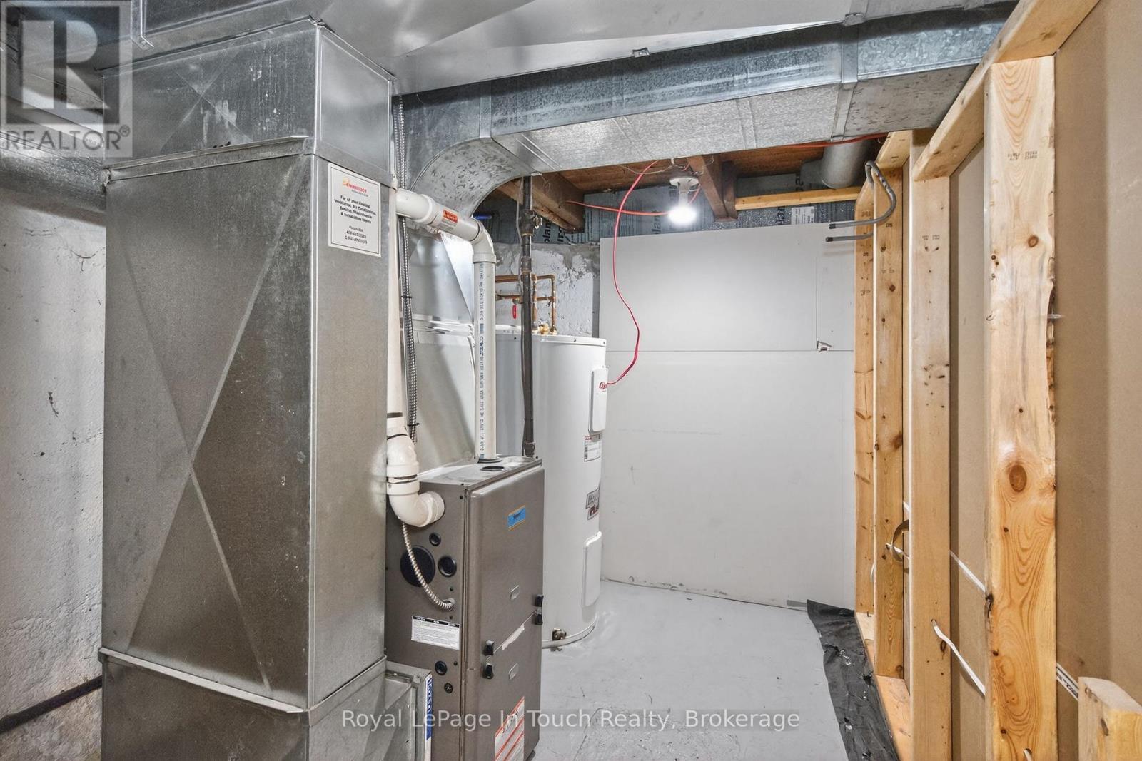 












330 THIRD STREET

,
Midland,




Ontario
L4R3S7

