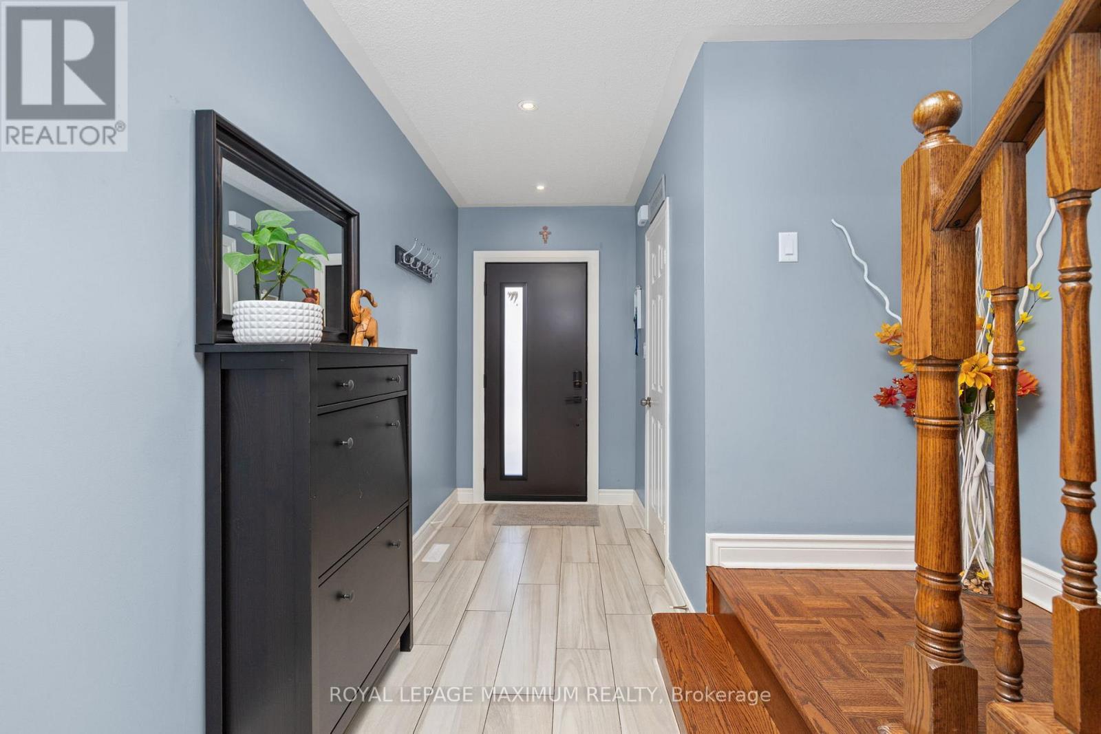












52 POTTERY PLACE

,
Vaughan,




Ontario
L4L9H6

