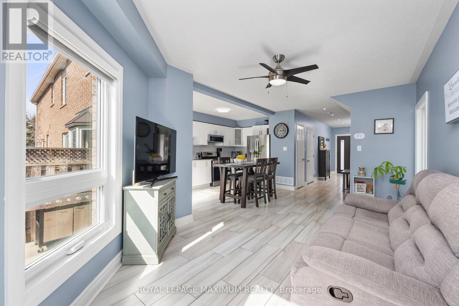 












52 POTTERY PLACE

,
Vaughan,




Ontario
L4L9H6

