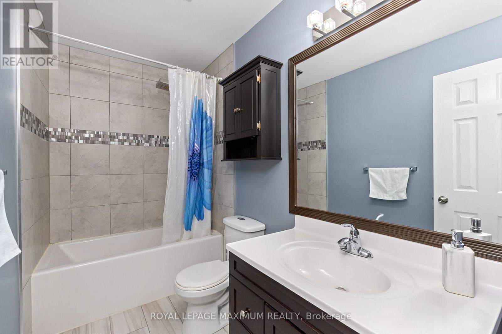 












52 POTTERY PLACE

,
Vaughan,




Ontario
L4L9H6

