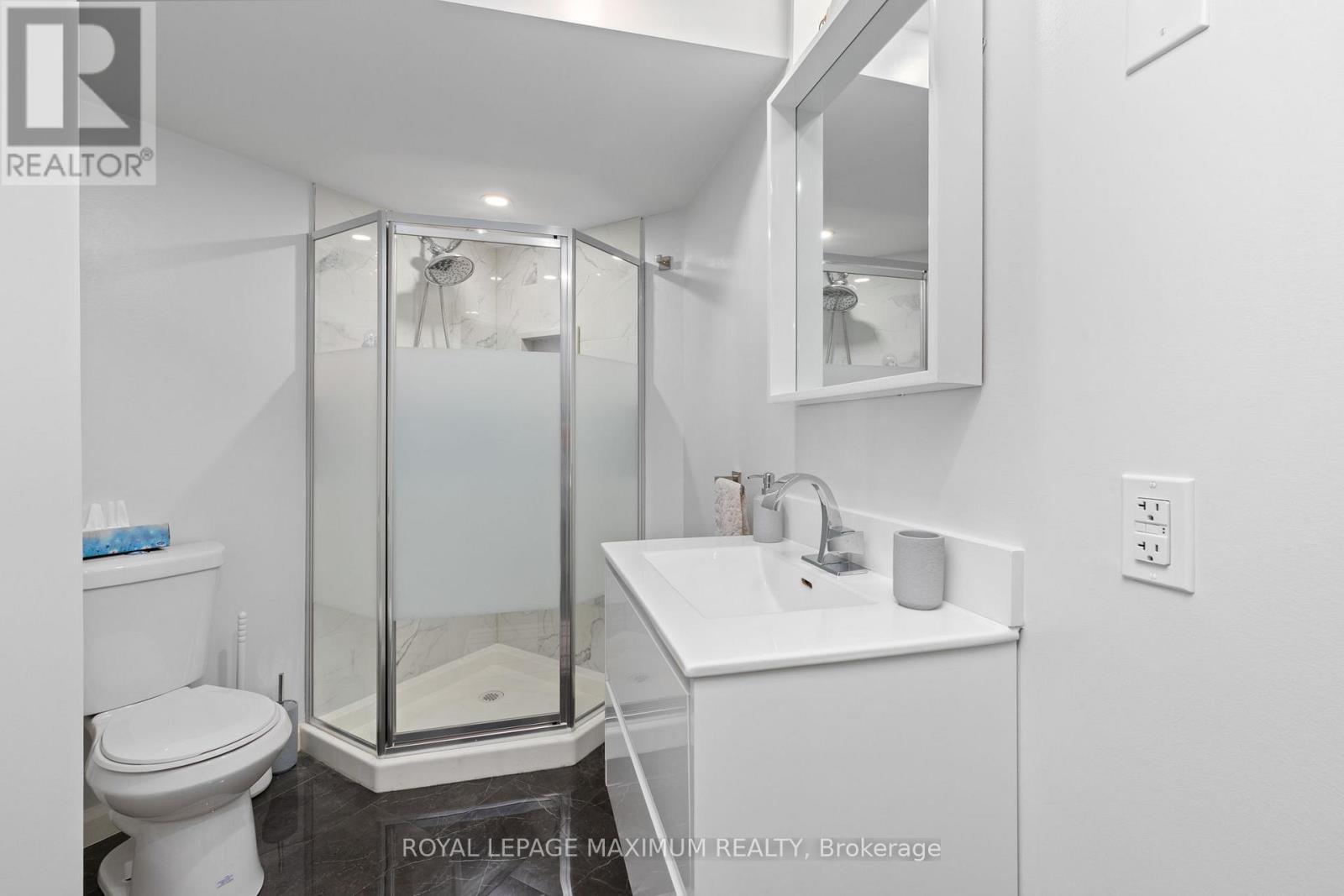 












52 POTTERY PLACE

,
Vaughan,




Ontario
L4L9H6

