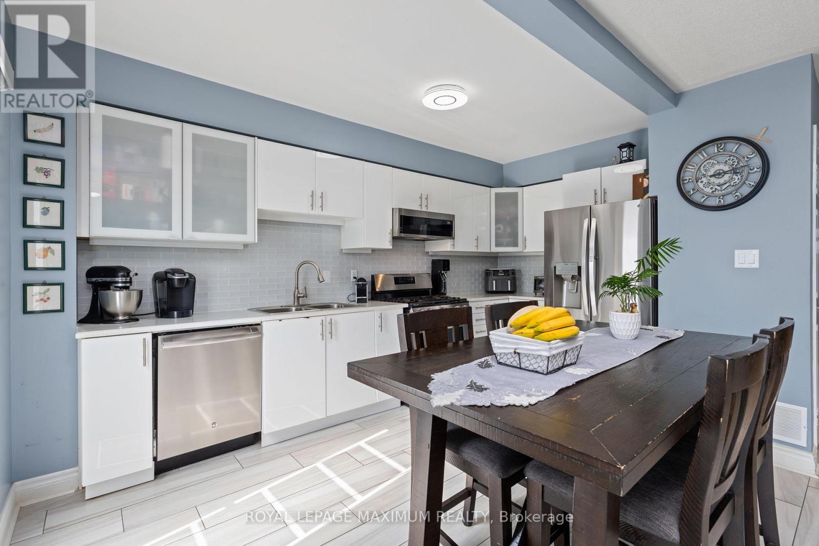 












52 POTTERY PLACE

,
Vaughan,




Ontario
L4L9H6


