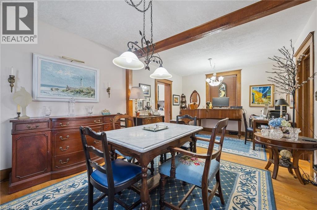 












115 ALLEN Street E

,
Waterloo,




Ontario
N2J1J5


