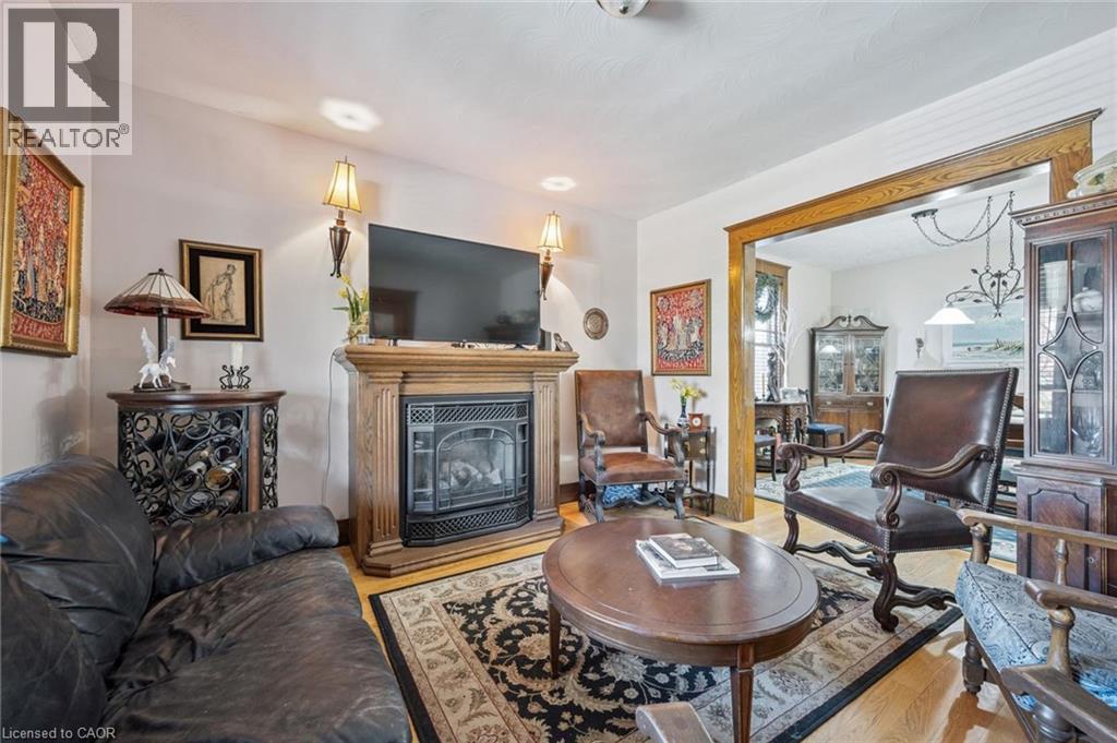 












115 ALLEN Street E

,
Waterloo,




Ontario
N2J1J5

