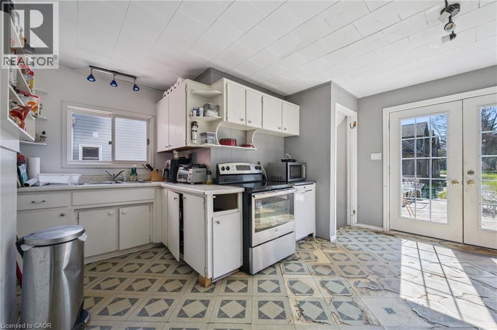 












115 ALLEN Street E

,
Waterloo,




Ontario
N2J1J5

