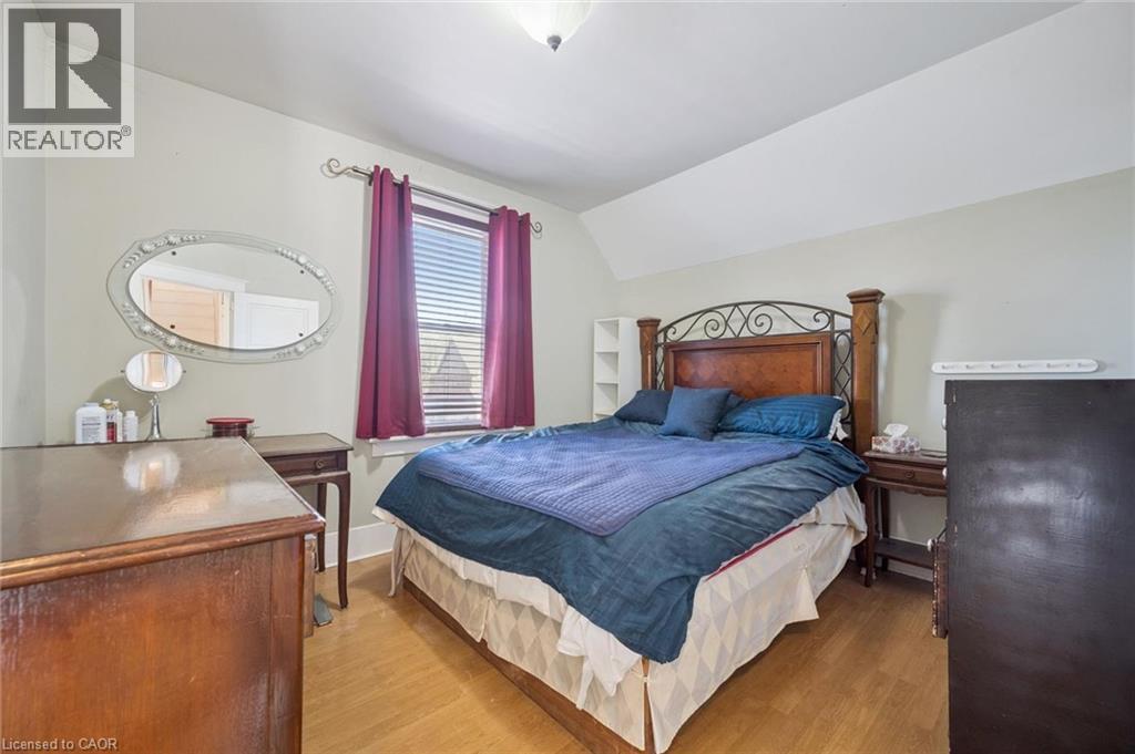 












115 ALLEN Street E

,
Waterloo,




Ontario
N2J1J5

