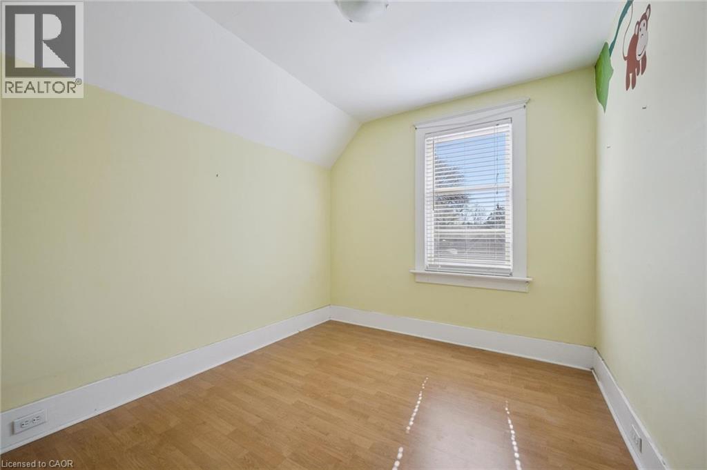 












115 ALLEN Street E

,
Waterloo,




Ontario
N2J1J5

