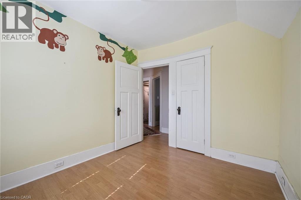 












115 ALLEN Street E

,
Waterloo,




Ontario
N2J1J5

