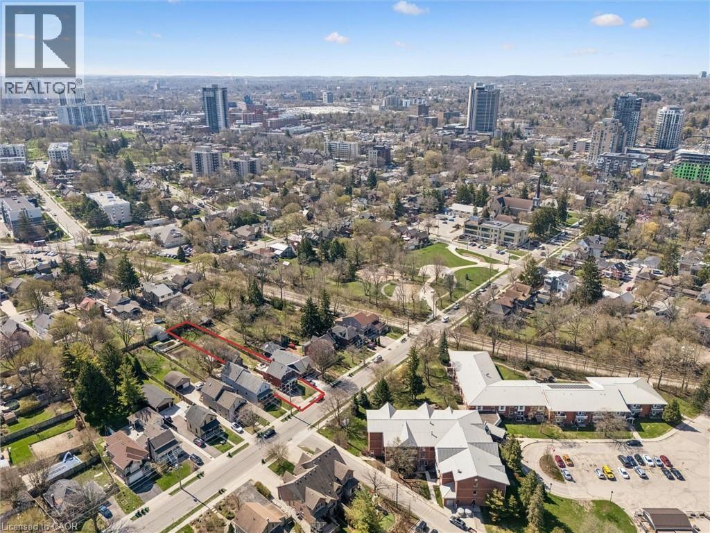 












115 ALLEN Street E

,
Waterloo,




Ontario
N2J1J5

