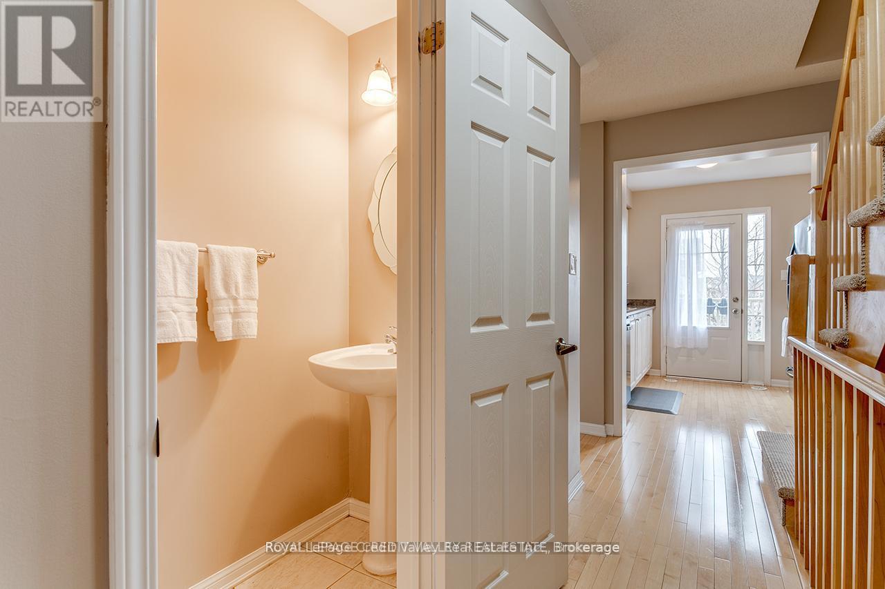 












888 FOWLES COURT

,
Milton (HA Harrison),




Ontario
L9T0Z8

