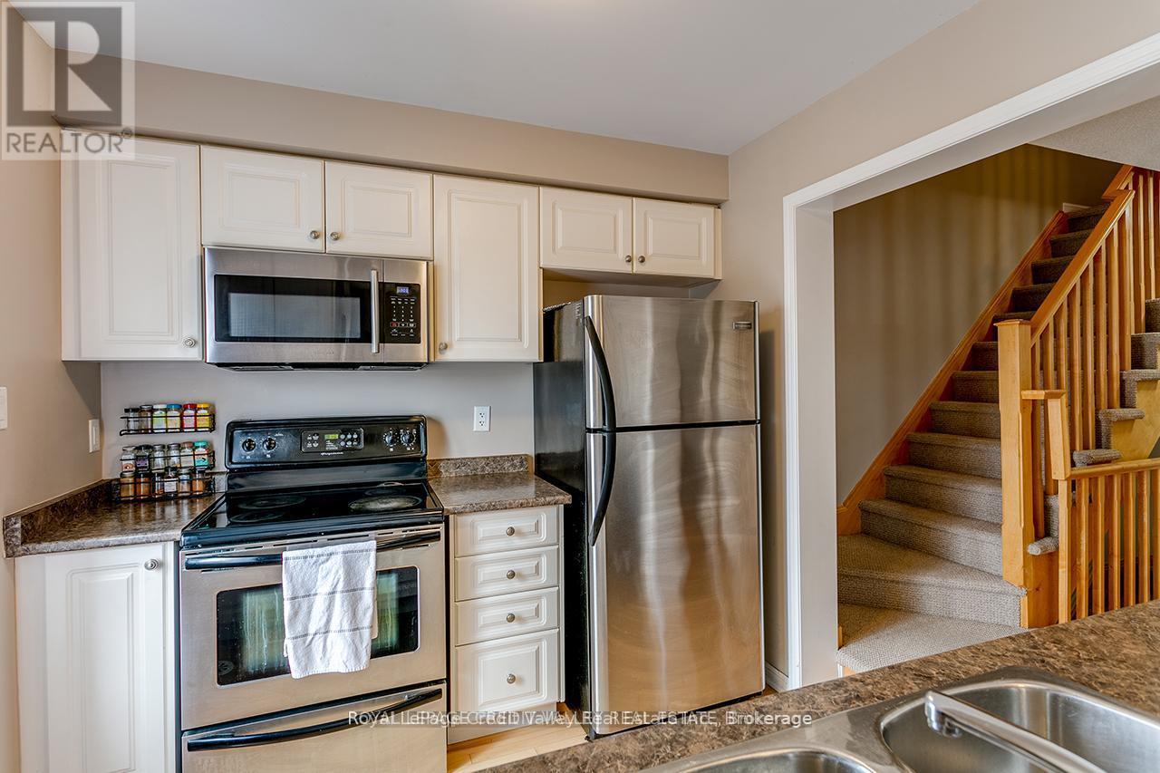 












888 FOWLES COURT

,
Milton (HA Harrison),




Ontario
L9T0Z8

