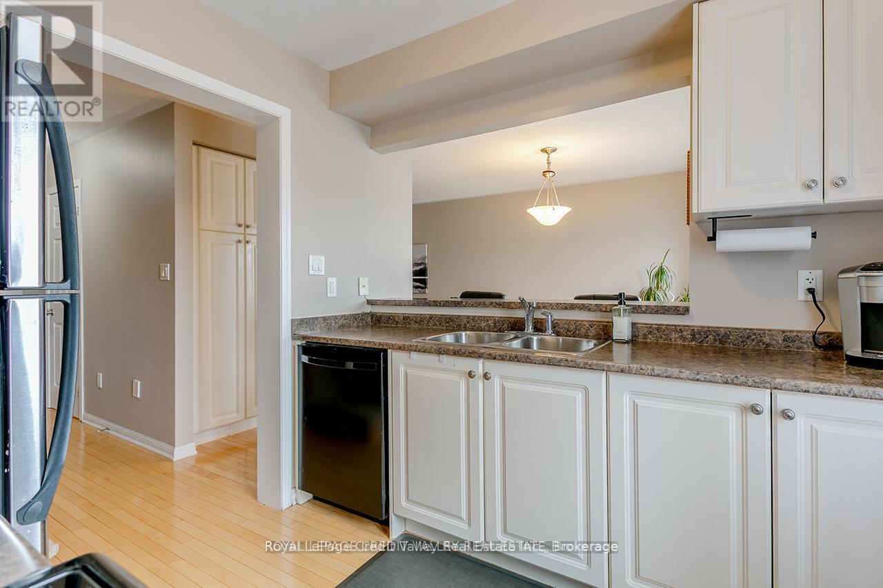 












888 FOWLES COURT

,
Milton (HA Harrison),




Ontario
L9T0Z8

