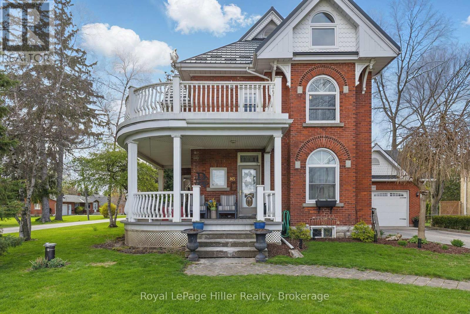 












165 STATION ROAD

,
Perth South (Sebringville),




Ontario
N0K1X0

