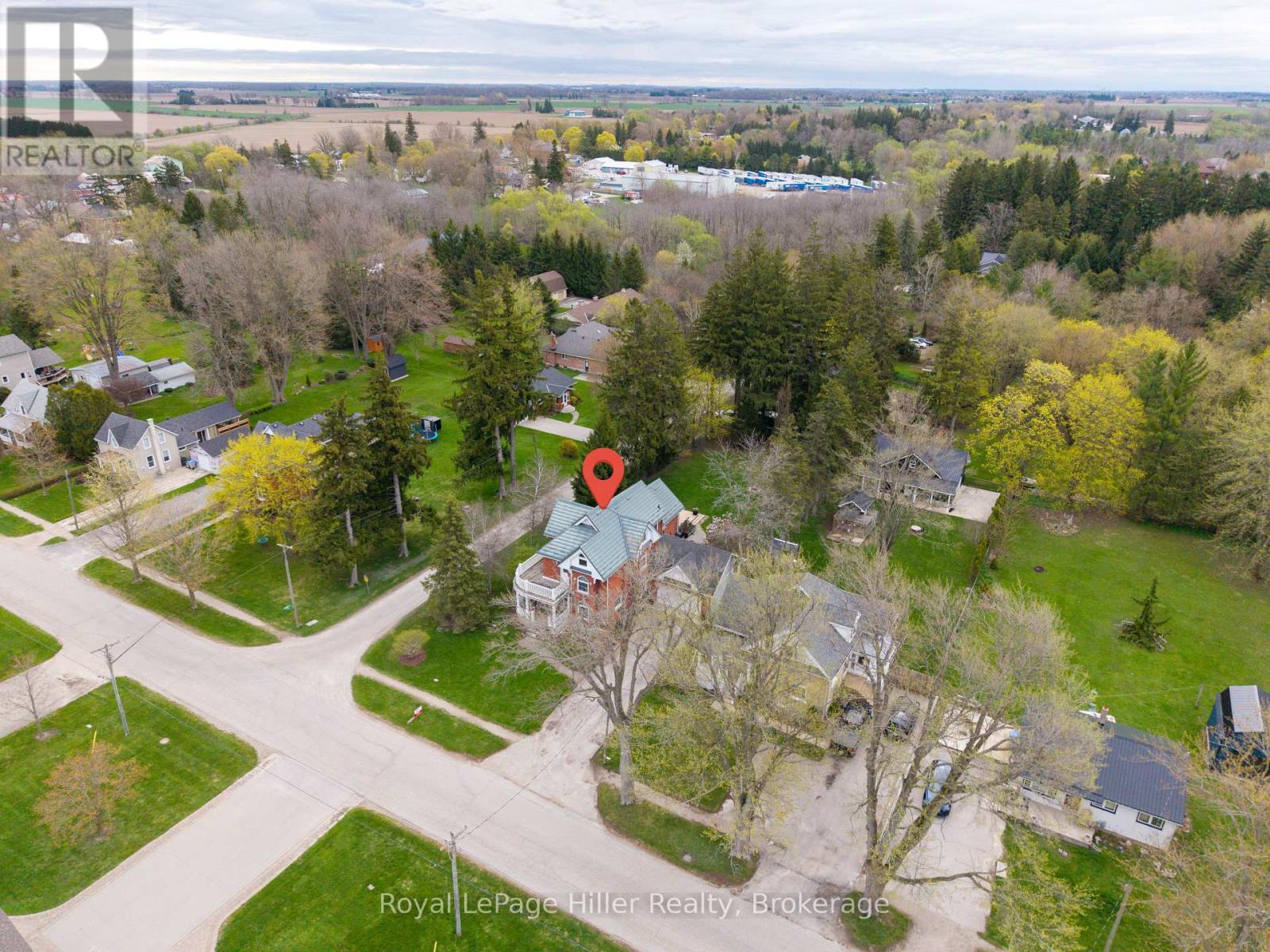 












165 STATION ROAD

,
Perth South (Sebringville),




Ontario
N0K1X0

