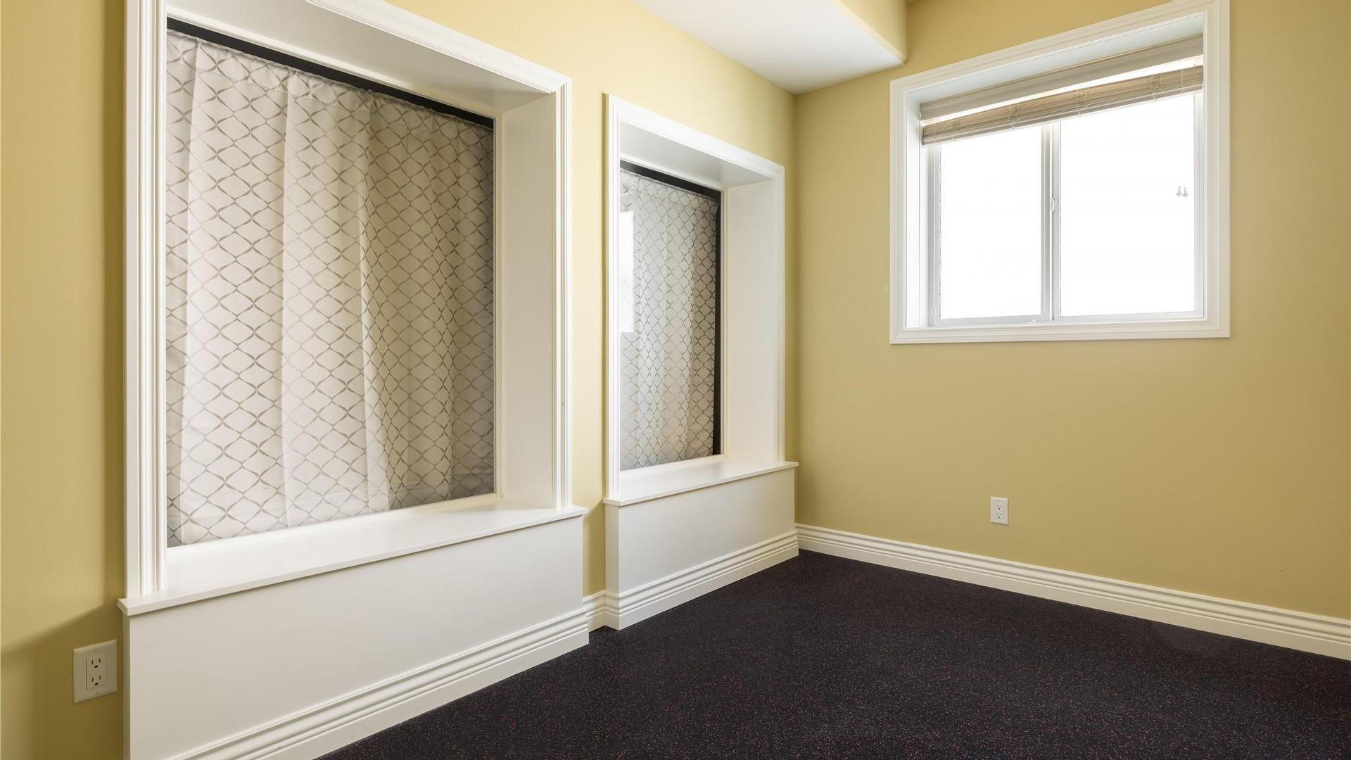 









1010


Lamont

Court,
Kelowna,




BC
V1W 5J1


