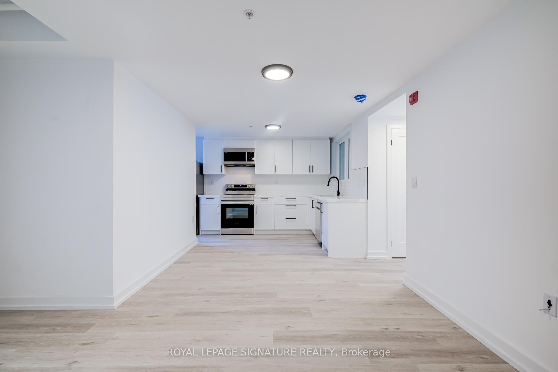 









3039


Dundas

Street West, 6,
Toronto,




ON
M6P 1Z5

