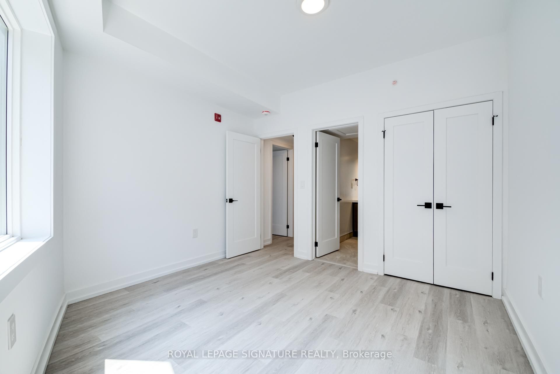 









3039


Dundas

Street West, 6,
Toronto,




ON
M6P 1Z5

