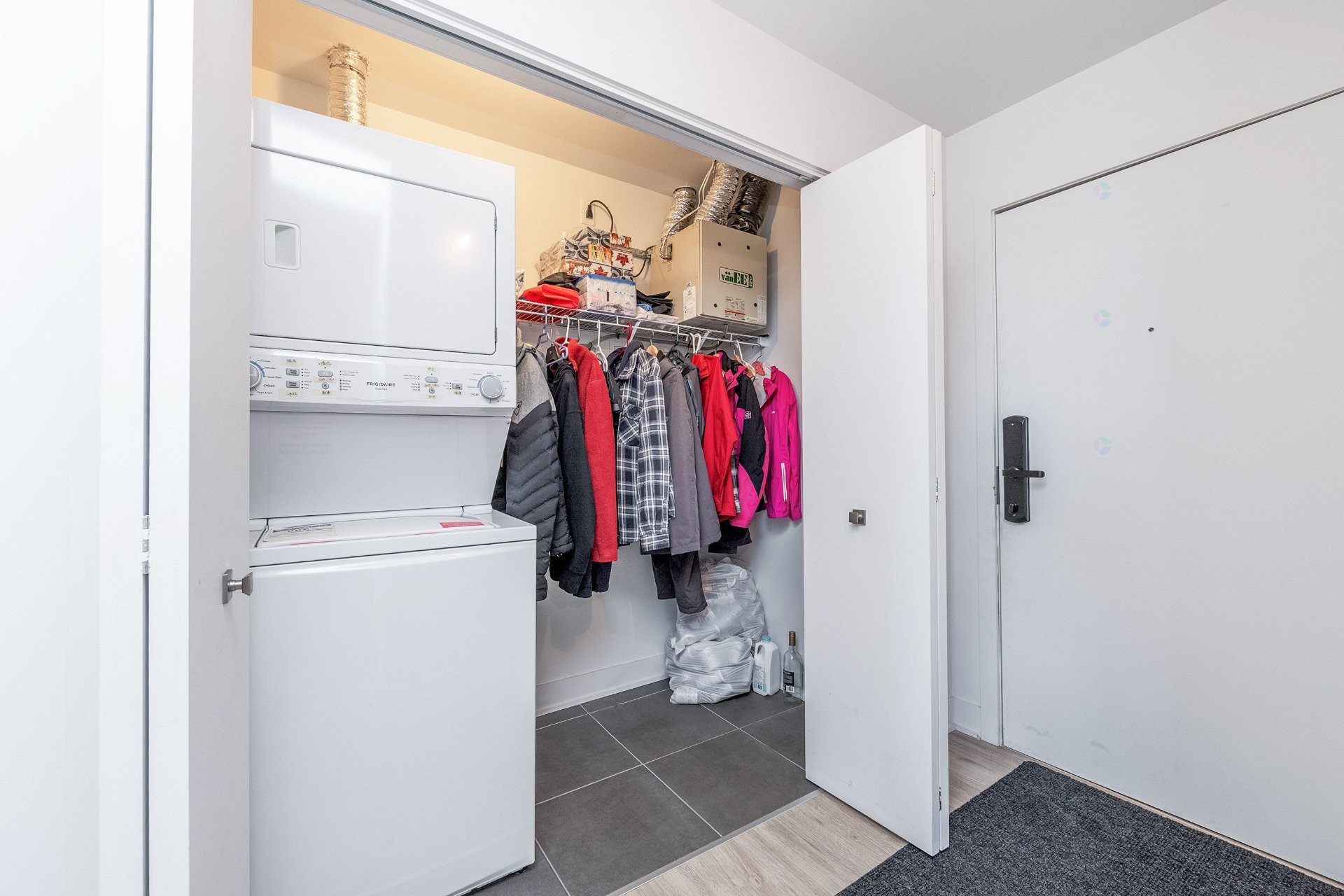 









6780


Boul. Newman

, 312,
Montréal (LaSalle),




QC
H8N0H5

