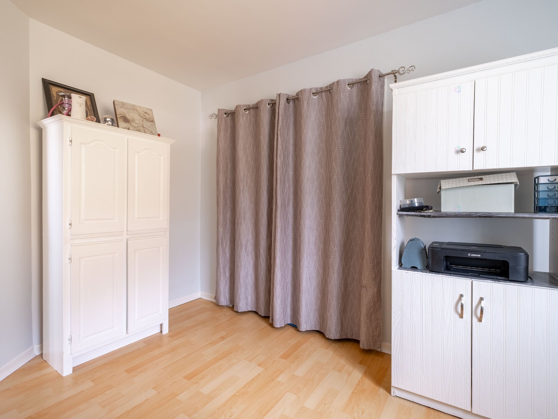 









72

 - 74B


Rue de la Rive

,
Sainte-Anne-de-Sorel,




QC
J3P1K2

