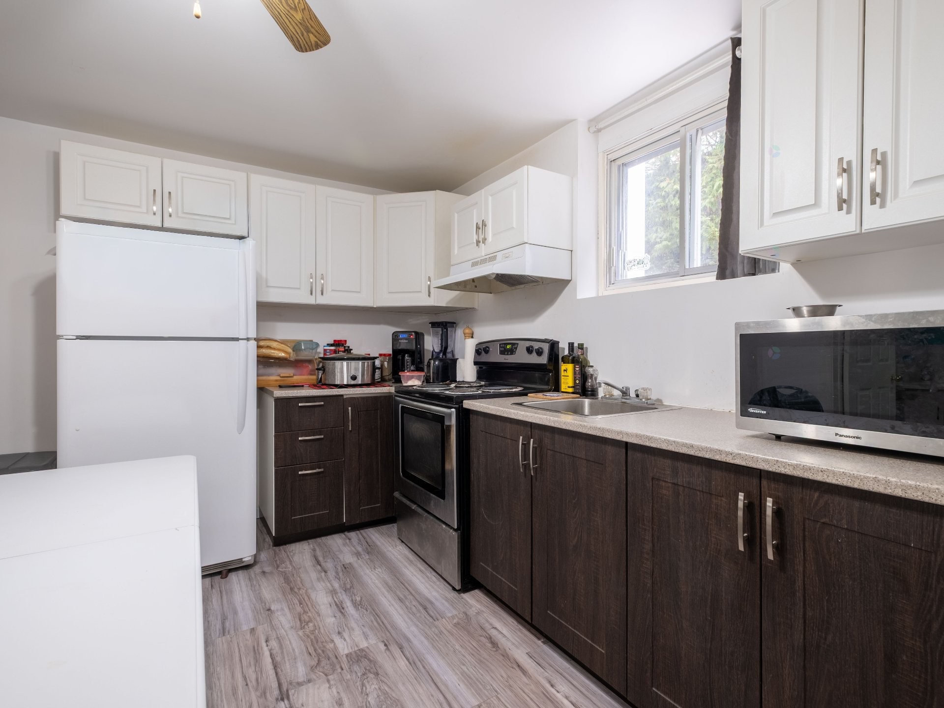 









72

 - 74B


Rue de la Rive

,
Sainte-Anne-de-Sorel,




QC
J3P1K2

