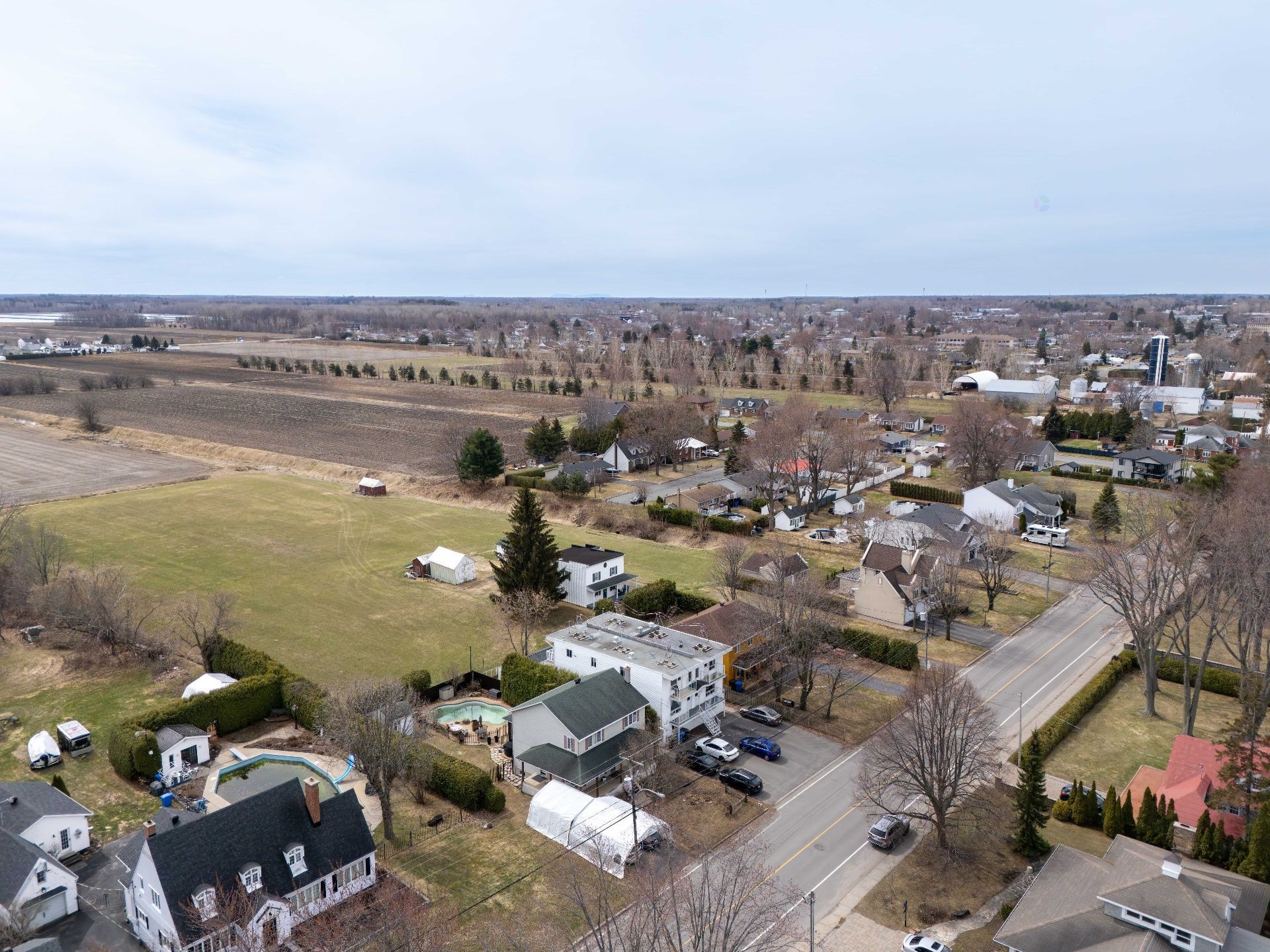 









72

 - 74B


Rue de la Rive

,
Sainte-Anne-de-Sorel,




QC
J3P1K2

