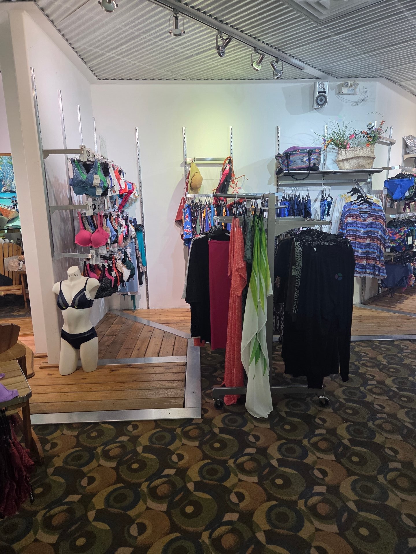 









557


Boul. du Séminaire N.

,
Saint-Jean-sur-Richelieu,




QC
J3B7C9

